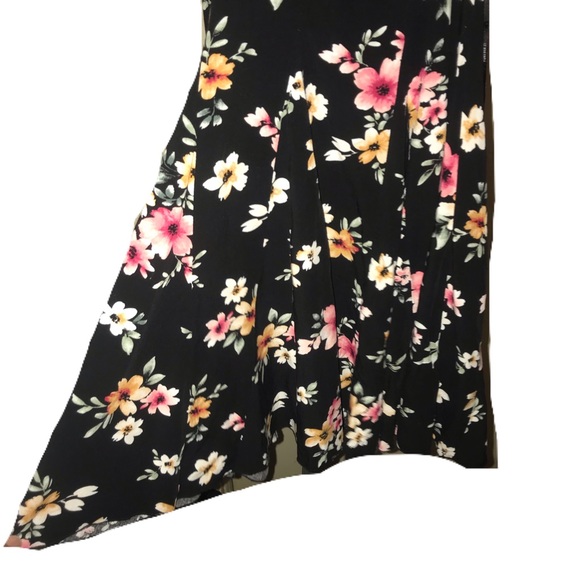 Forever21 Black Floral Dress - Picture 3 of 5